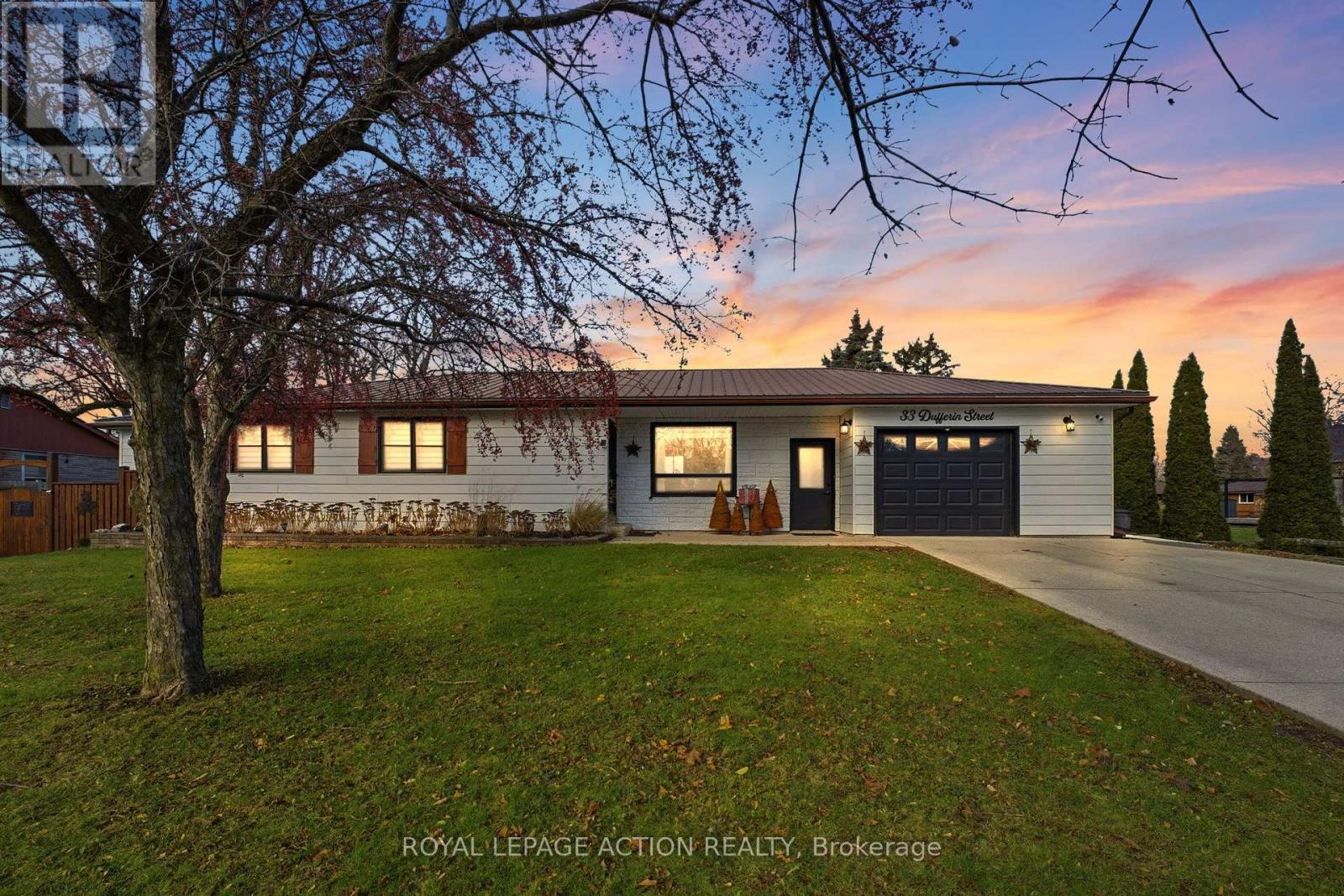 33 DUFFERIN STREET, Brant, Ontario