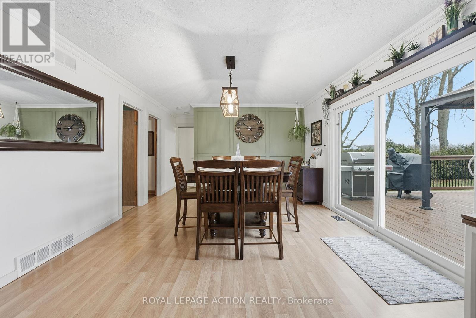 33 Dufferin Street, Brant, Ontario  N0E 1A0 - Photo 16 - X12579584