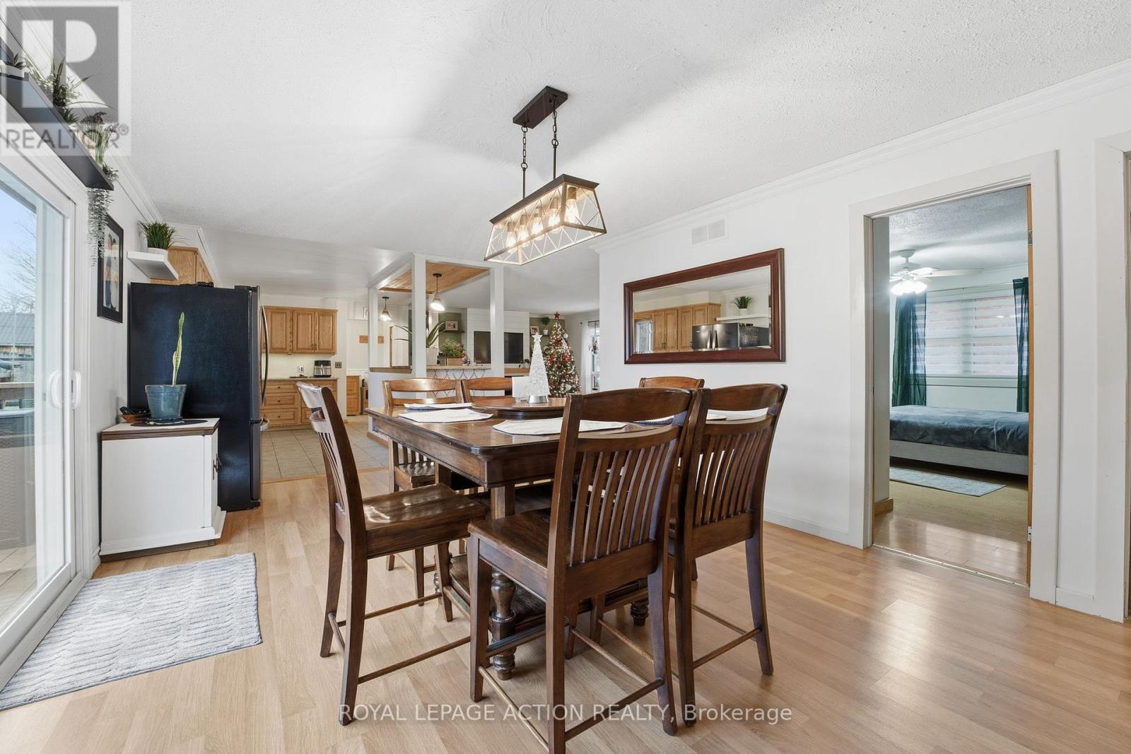 33 Dufferin Street, Brant, Ontario  N0E 1A0 - Photo 17 - X12579584