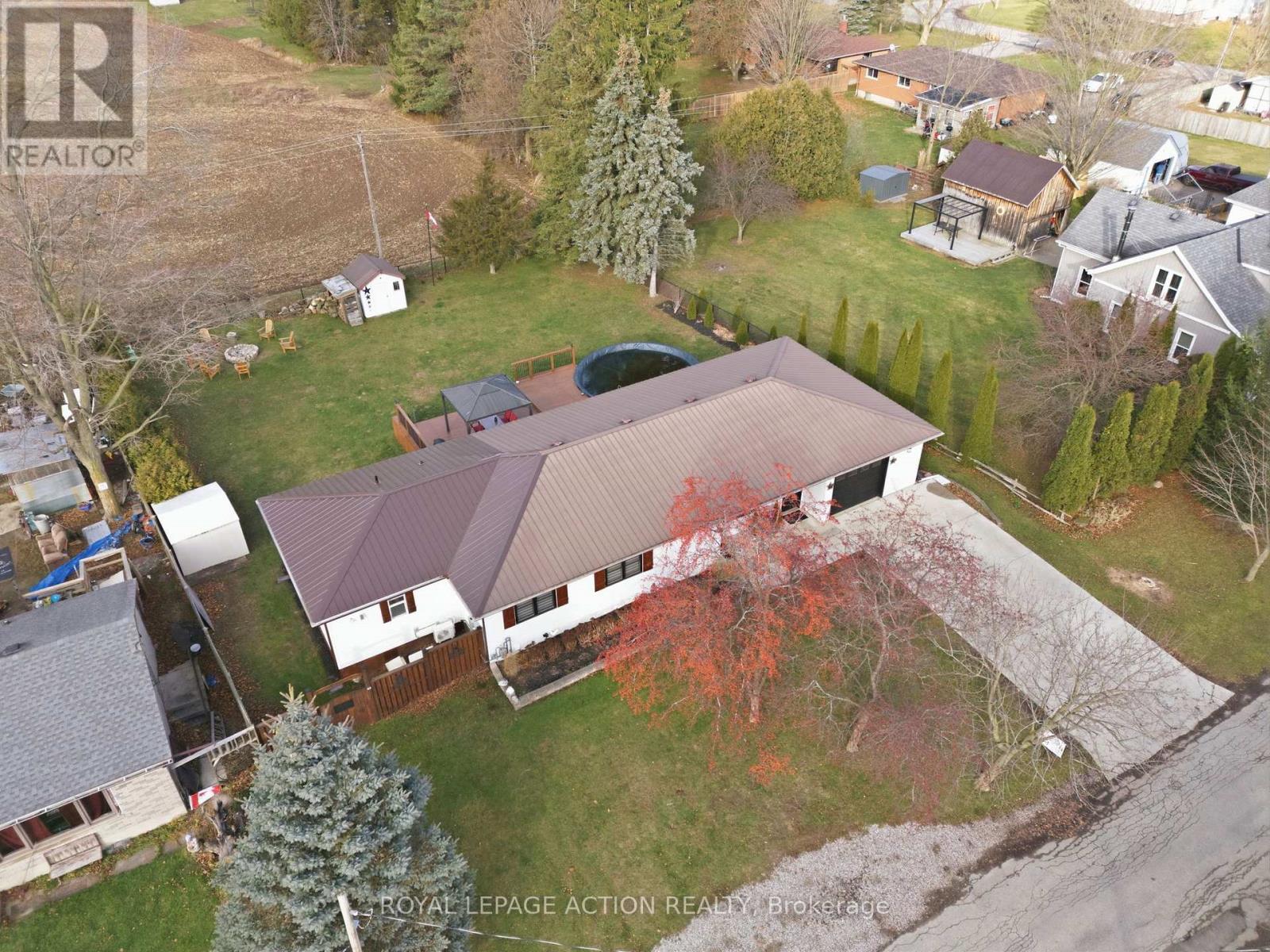 33 Dufferin Street, Brant, Ontario  N0E 1A0 - Photo 44 - X12579584