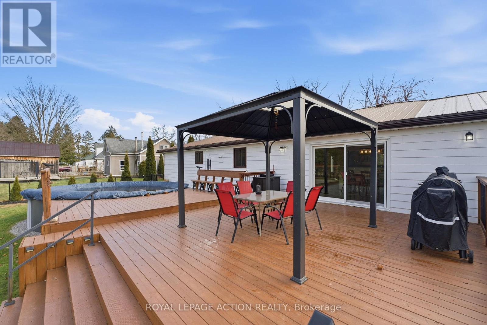 33 Dufferin Street, Brant, Ontario  N0E 1A0 - Photo 34 - X12579584