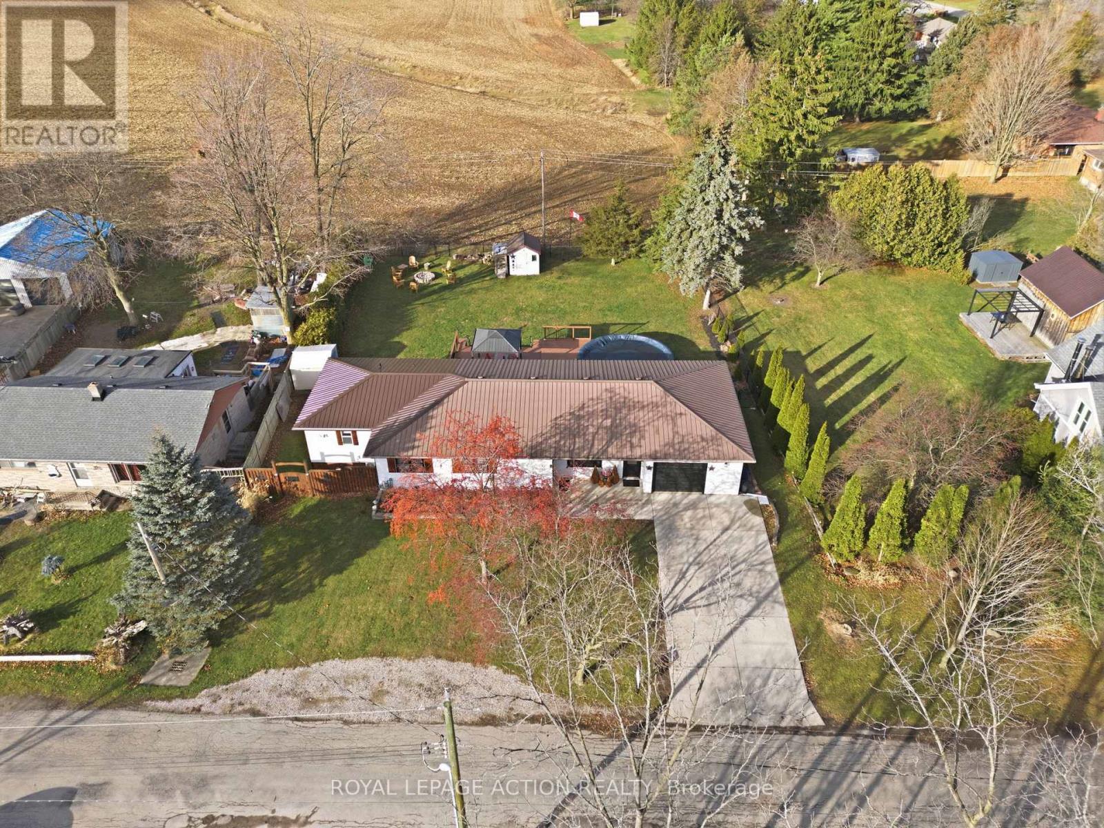 33 Dufferin Street, Brant, Ontario  N0E 1A0 - Photo 43 - X12579584