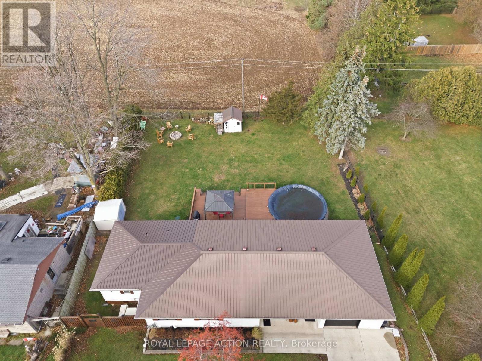 33 Dufferin Street, Brant, Ontario  N0E 1A0 - Photo 47 - X12579584