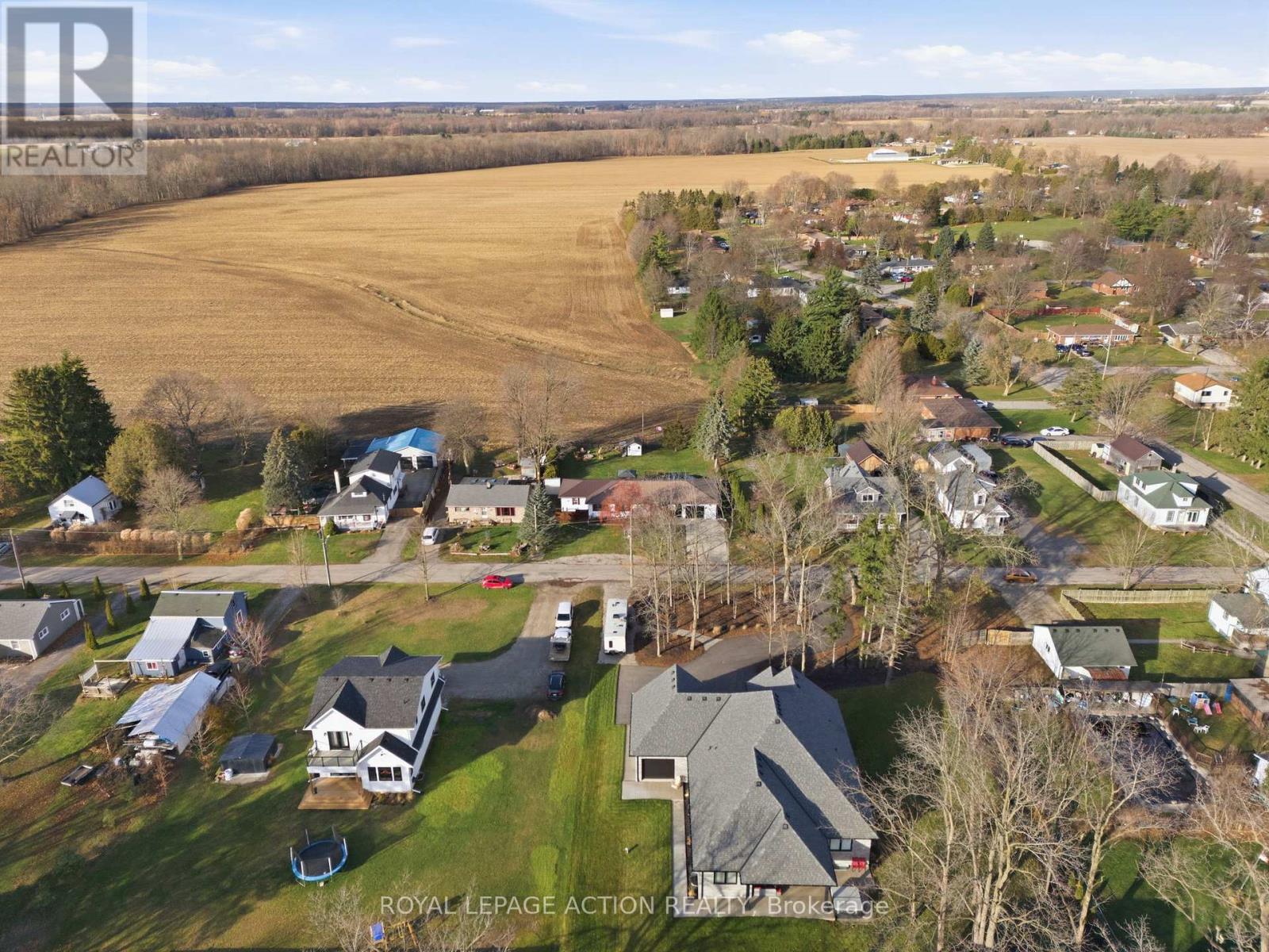 33 Dufferin Street, Brant, Ontario  N0E 1A0 - Photo 48 - X12579584