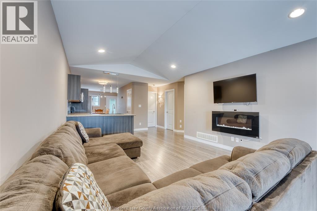 3181 Seville Avenue, Windsor, Ontario  N8N 0A4 - Photo 6 - 25030863