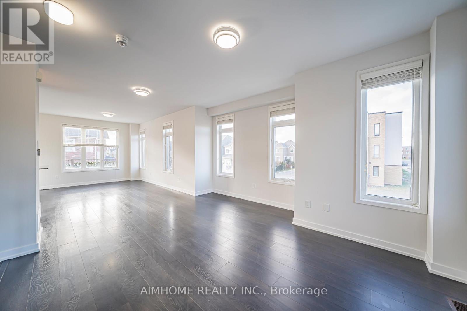 220 Beaveridge Avenue, Oakville, Ontario  L6H 7C3 - Photo 11 - W12596152