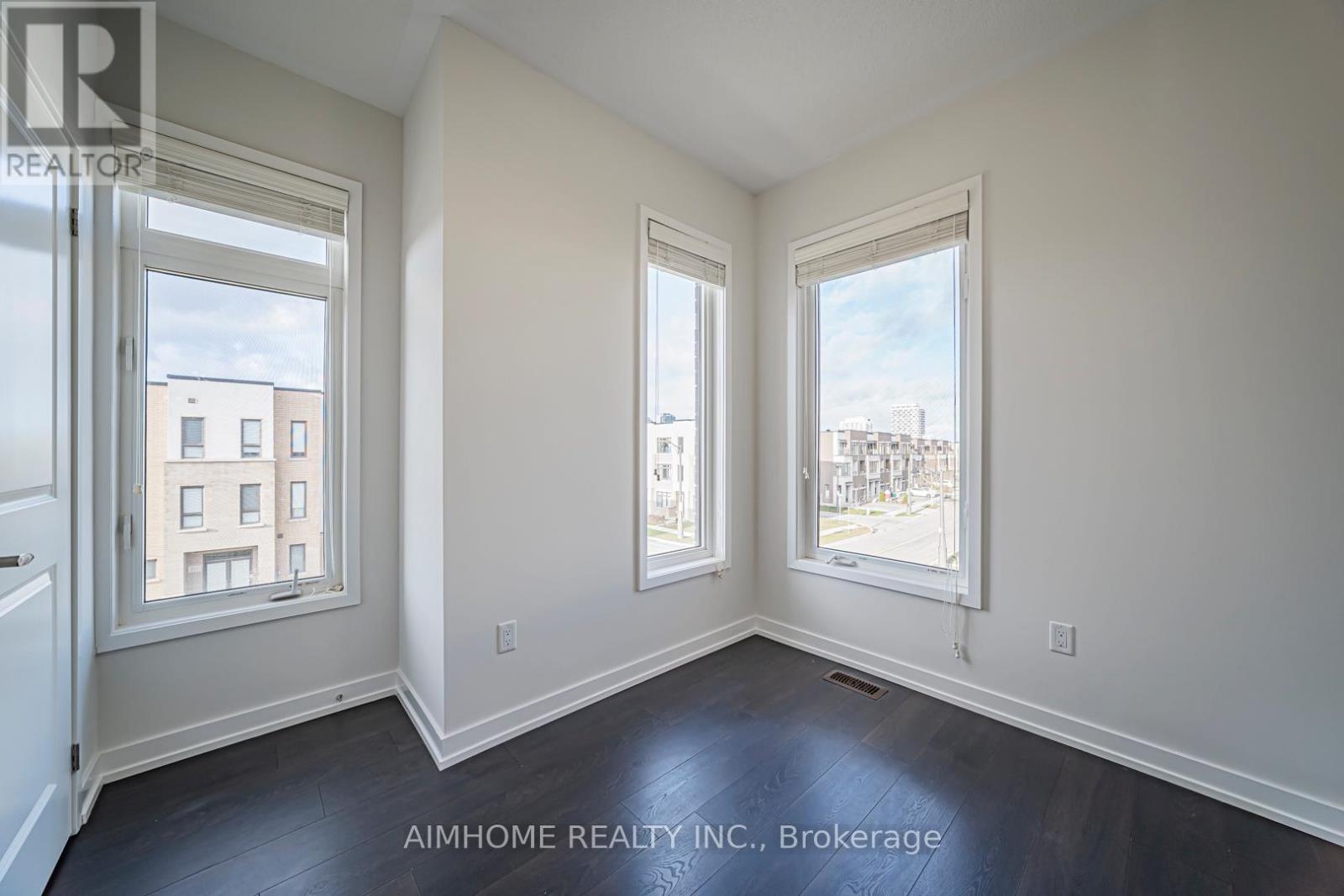 220 Beaveridge Avenue, Oakville, Ontario  L6H 7C3 - Photo 46 - W12596152