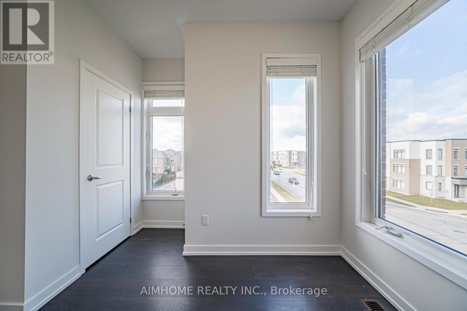 220 Beaveridge Avenue, Oakville, Ontario  L6H 7C3 - Photo 47 - W12596152