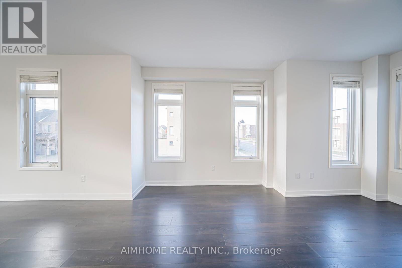 220 Beaveridge Avenue, Oakville, Ontario  L6H 7C3 - Photo 8 - W12596152