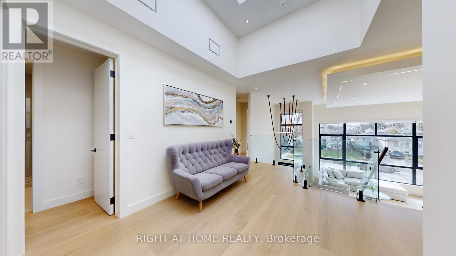 1609 Ogden Avenue, Mississauga, Ontario  L5E 2J2 - Photo 17 - W12596164