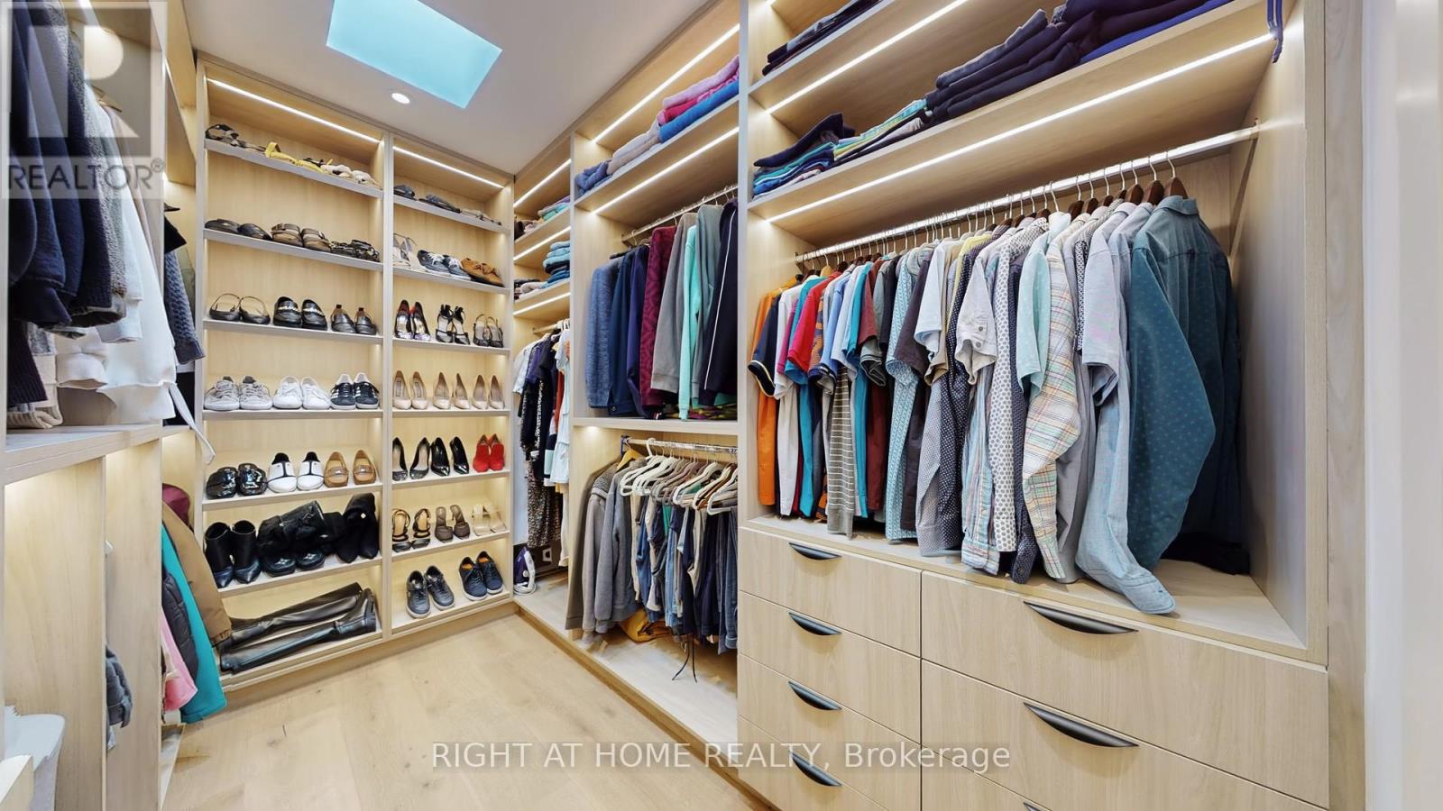 1609 Ogden Avenue, Mississauga, Ontario  L5E 2J2 - Photo 21 - W12596164