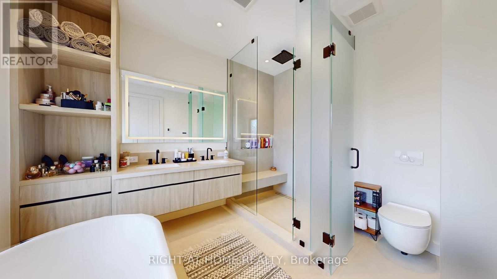 1609 Ogden Avenue, Mississauga, Ontario  L5E 2J2 - Photo 23 - W12596164