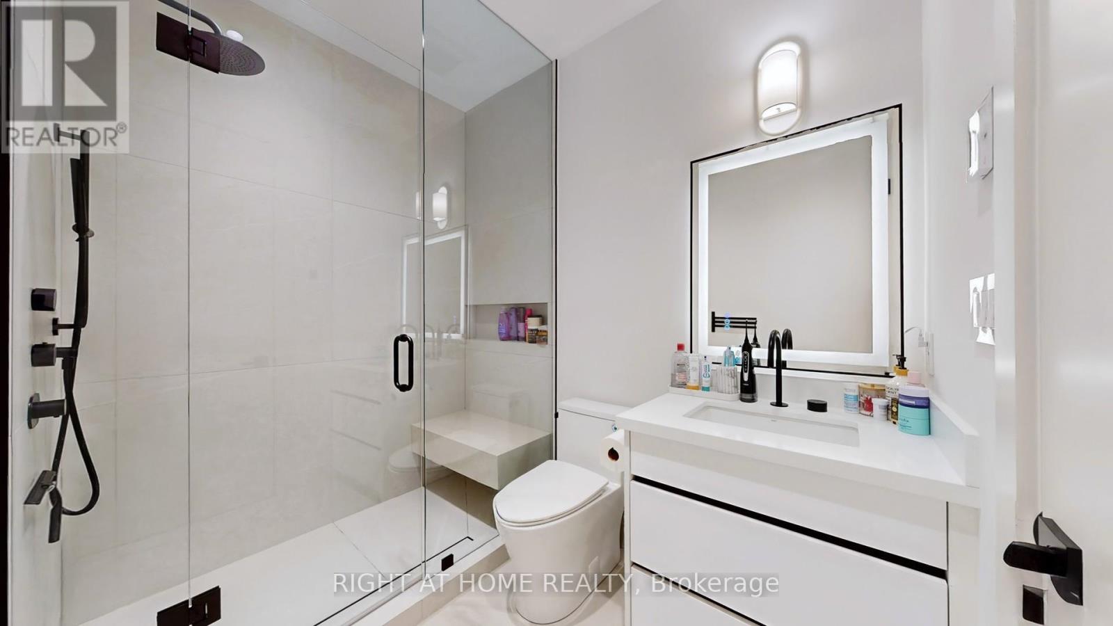 1609 Ogden Avenue, Mississauga, Ontario  L5E 2J2 - Photo 26 - W12596164