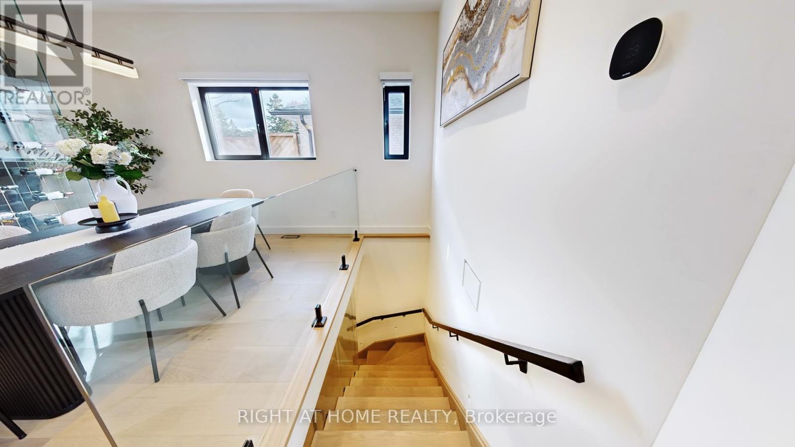 1609 Ogden Avenue, Mississauga, Ontario  L5E 2J2 - Photo 32 - W12596164