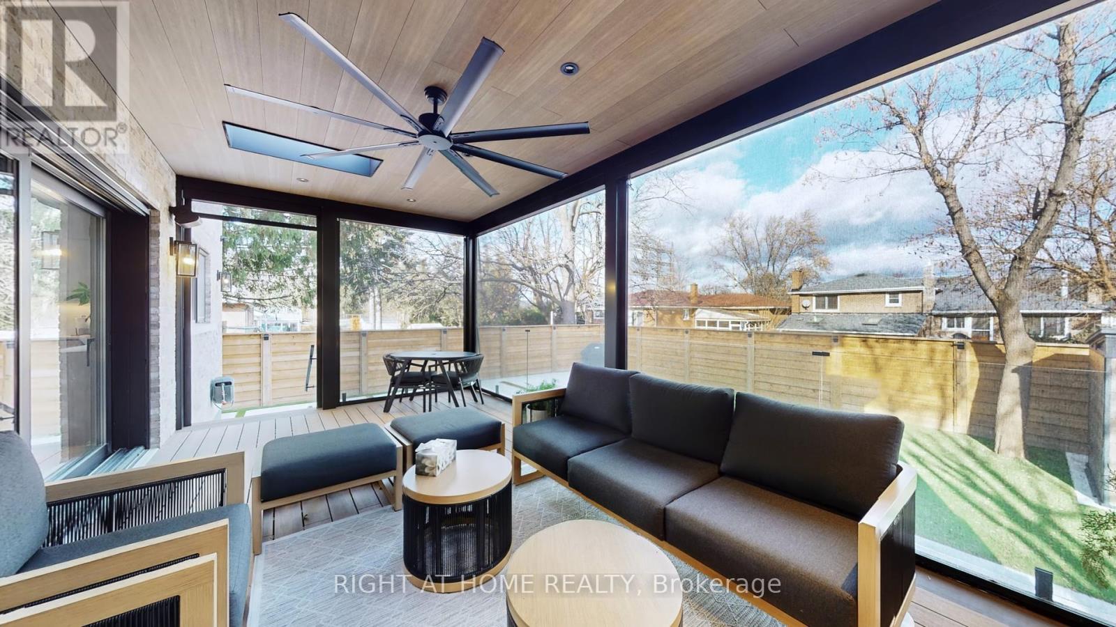 1609 Ogden Avenue, Mississauga, Ontario  L5E 2J2 - Photo 43 - W12596164