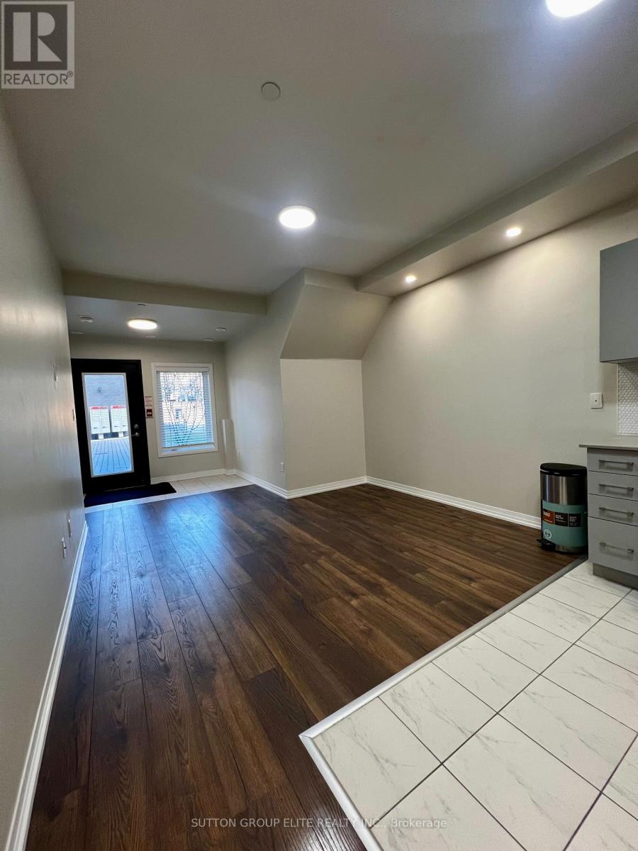 116 - 402 The East Mall, Toronto, Ontario  M9B 3Z9 - Photo 4 - W12596174