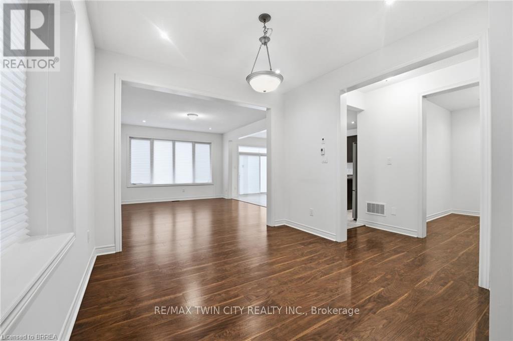 106 Barlow Place, Brant, Ontario  N3L 0G8 - Photo 3 - X12596168