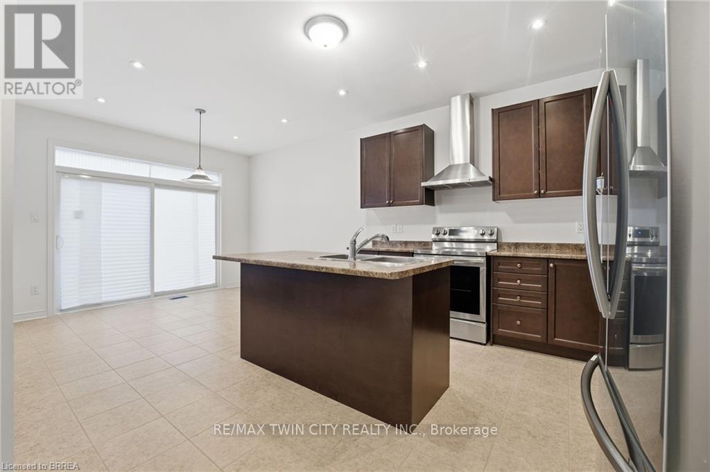 106 Barlow Place, Brant, Ontario  N3L 0G8 - Photo 9 - X12596168