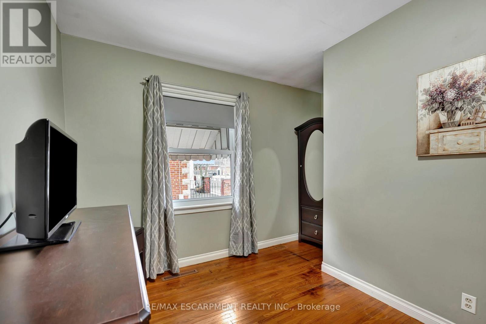 131 East 42nd Street, Hamilton, Ontario  L8T 3A2 - Photo 20 - X12596172