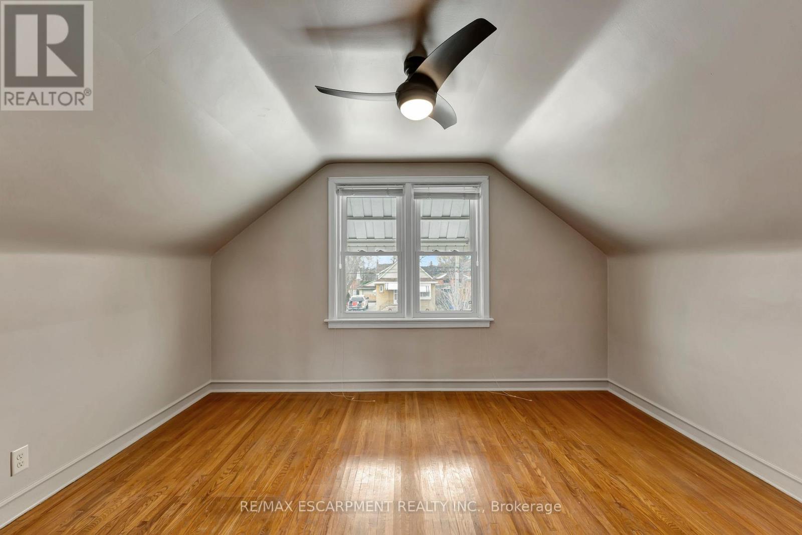 131 East 42nd Street, Hamilton, Ontario  L8T 3A2 - Photo 21 - X12596172