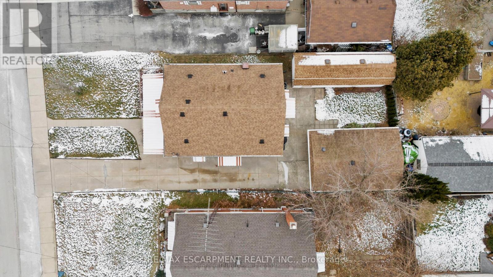 131 East 42nd Street, Hamilton, Ontario  L8T 3A2 - Photo 38 - X12596172