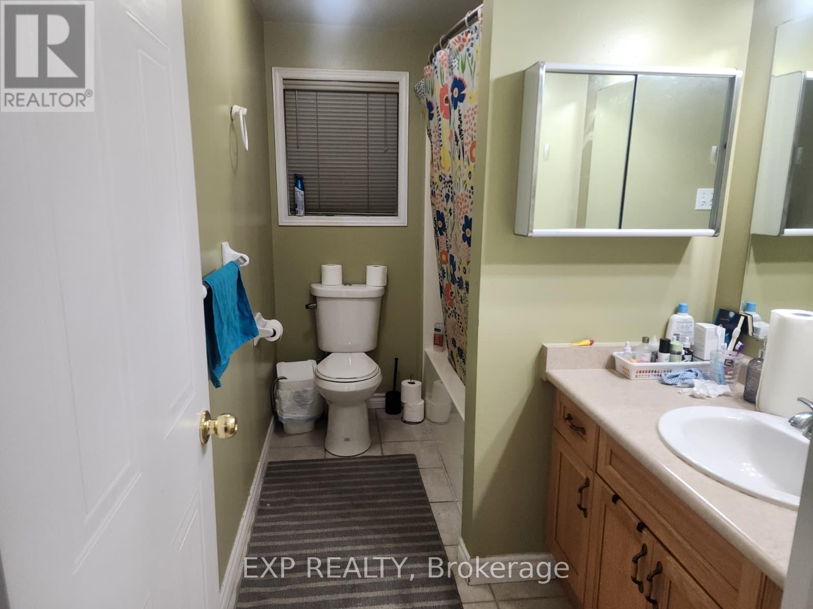 301 Rossmore Court, London South, Ontario  N6C 6B8 - Photo 13 - X12570576