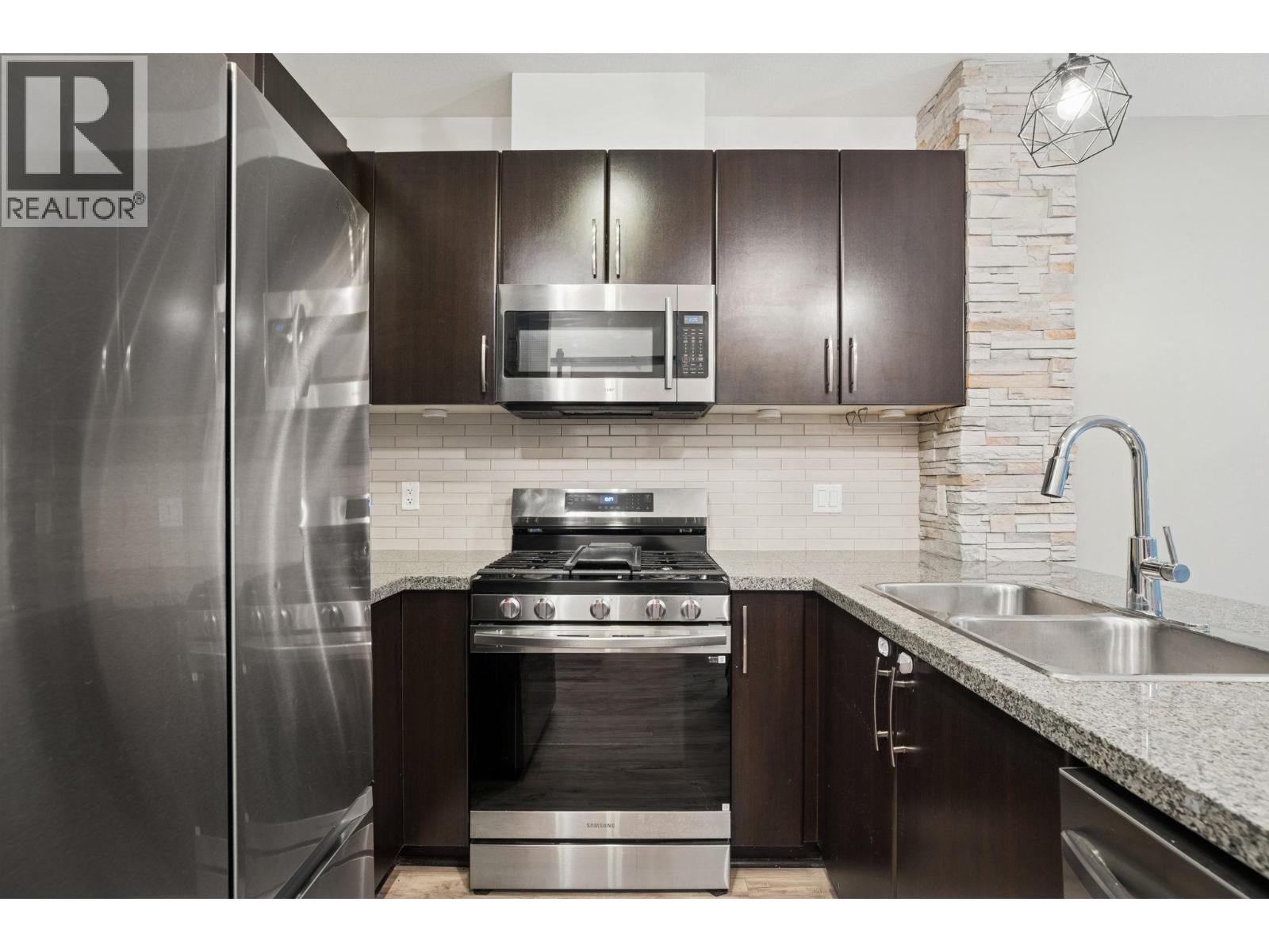 103 701 Klahanie Drive, Port Moody, British Columbia  V3H 5C6 - Photo 10 - R3071547