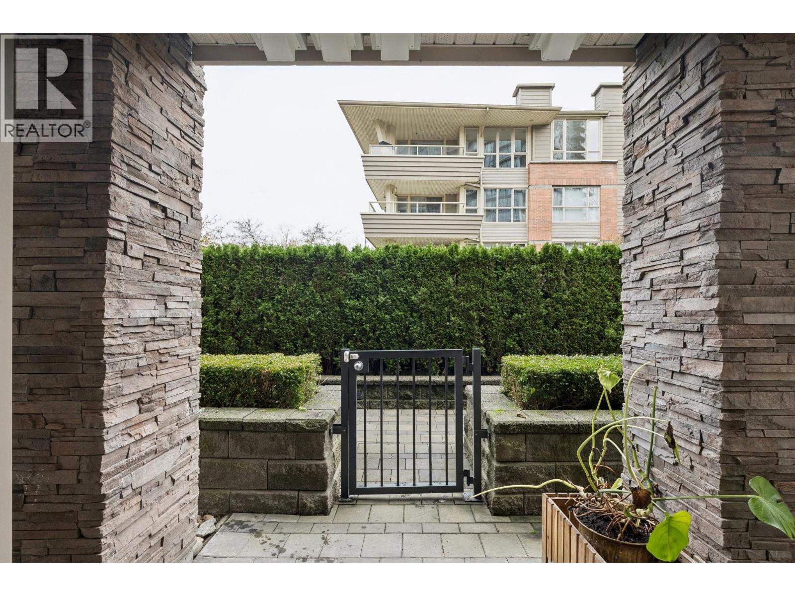 103 701 Klahanie Drive, Port Moody, British Columbia  V3H 5C6 - Photo 14 - R3071547