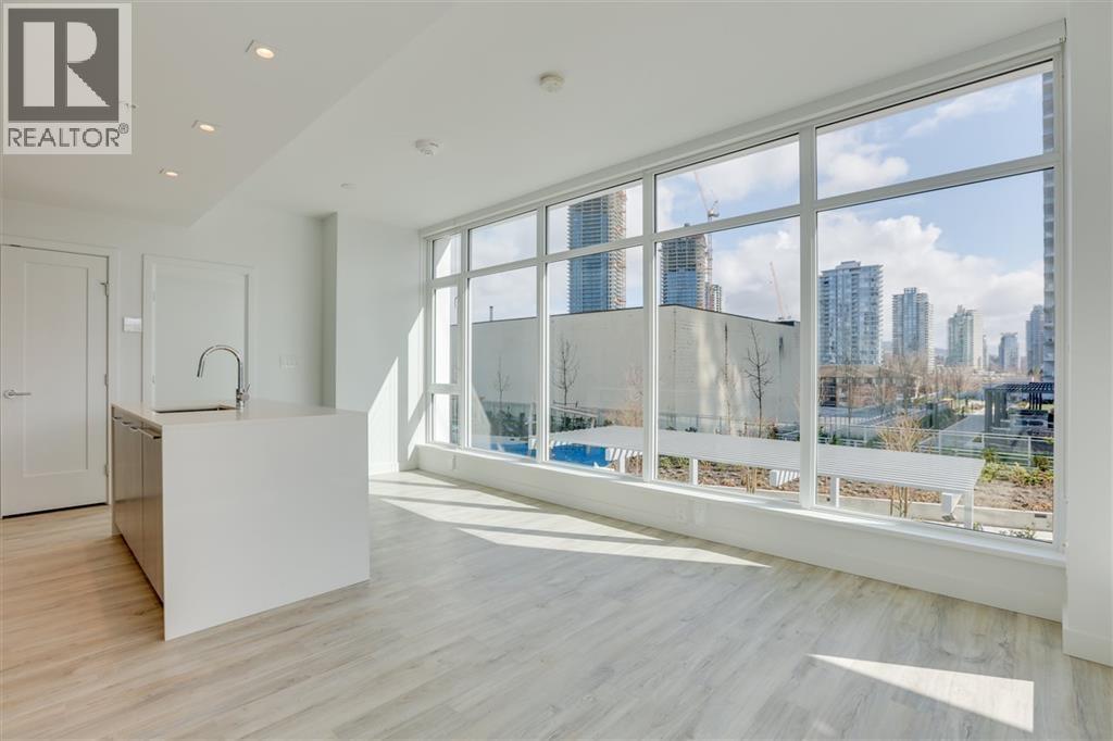 301 2288 Alpha Avenue, Burnaby, British Columbia  V5C 0L9 - Photo 3 - R3071491