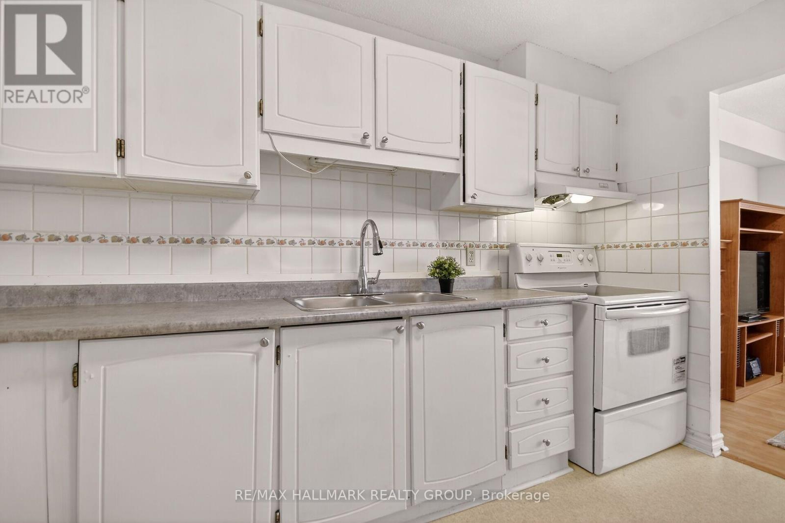 1001 - 665 Bathgate Drive, Ottawa, Ontario  K1K 3Y4 - Photo 27 - X12596232