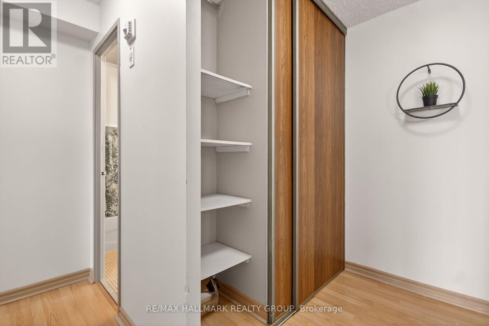 1001 - 665 Bathgate Drive, Ottawa, Ontario  K1K 3Y4 - Photo 35 - X12596232