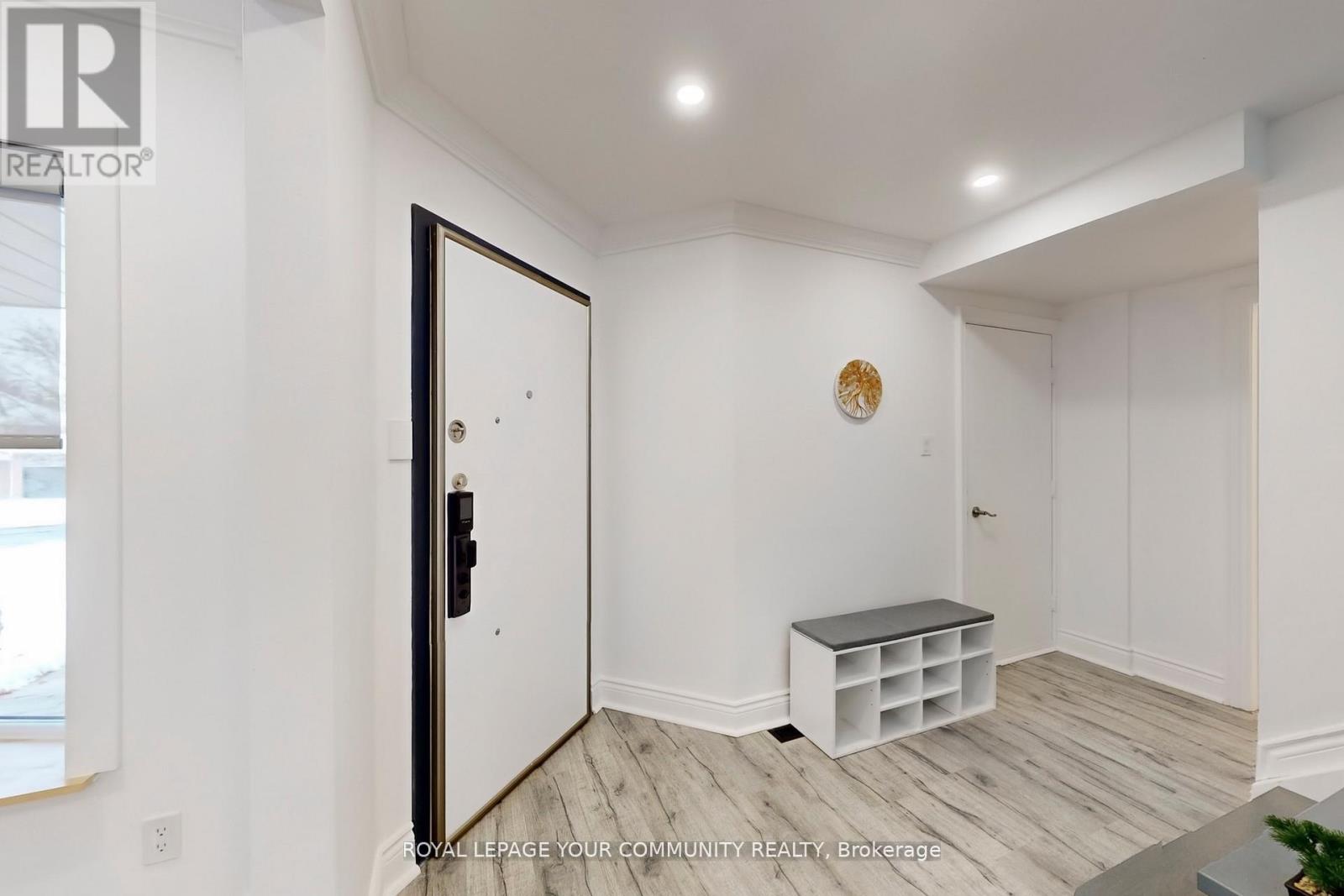 1 Mendys Forest, Aurora, Ontario  L4G 5A4 - Photo 22 - N12594028