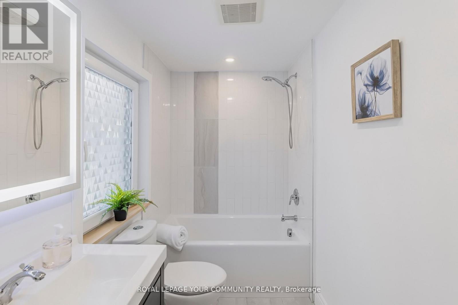 1 Mendys Forest, Aurora, Ontario  L4G 5A4 - Photo 36 - N12594028