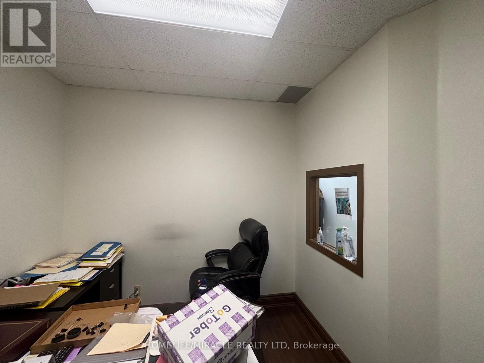 6 - 1322 Khalsa Drive, Mississauga, Ontario  L5S 0A2 - Photo 5 - W12595358