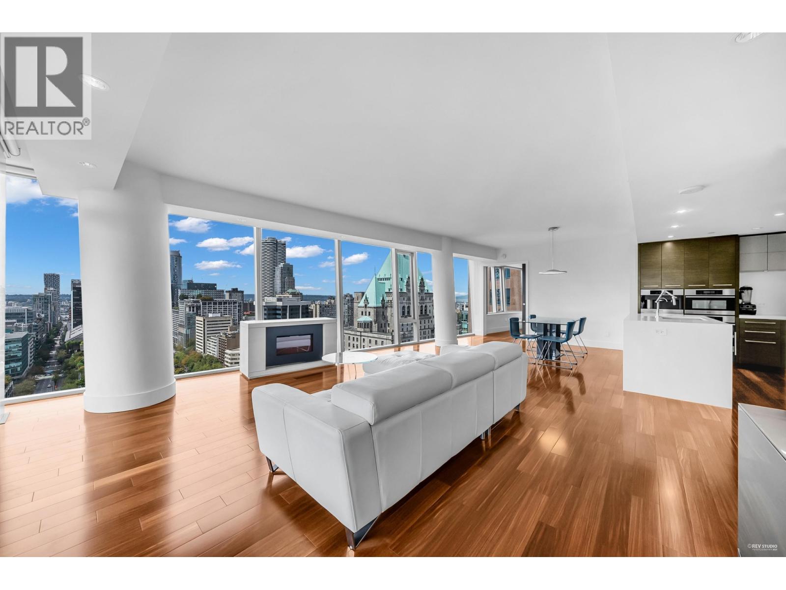 2405 667 Howe Street, Vancouver, British Columbia V6C 0B5 - Photo 2 - R3071712