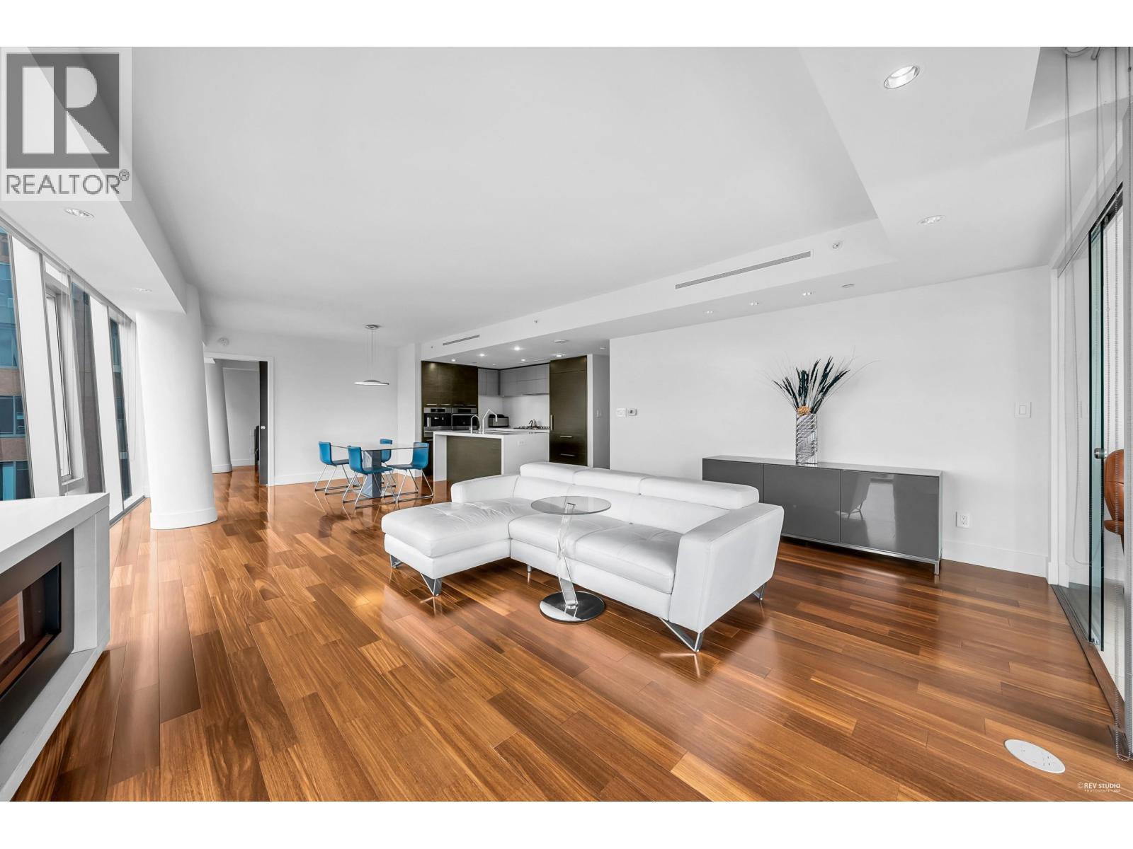 2405 667 Howe Street, Vancouver, British Columbia V6C 0B5 - Photo 3 - R3071712