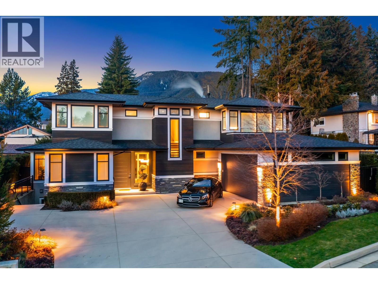 4090 SUNNYCREST DRIVE, north vancouver, British Columbia