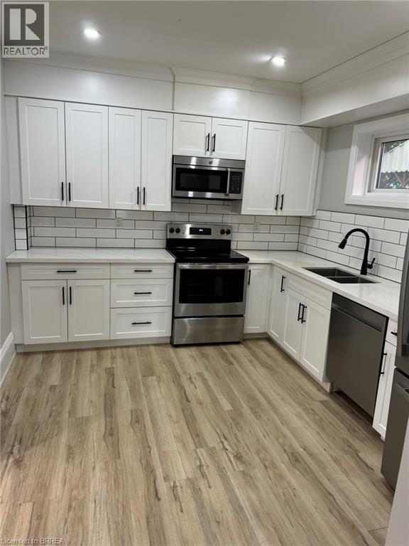 266 Dalhousie Street, Brantford, Ontario  N3S 3V2 - Photo 2 - 40790862