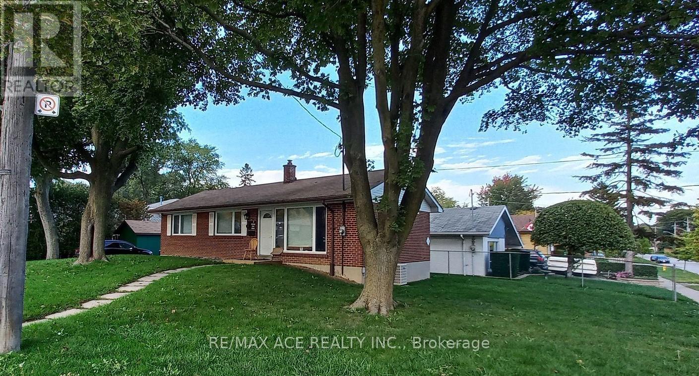 BSMT - 2 BOTANY HILL ROAD, Toronto, Ontario