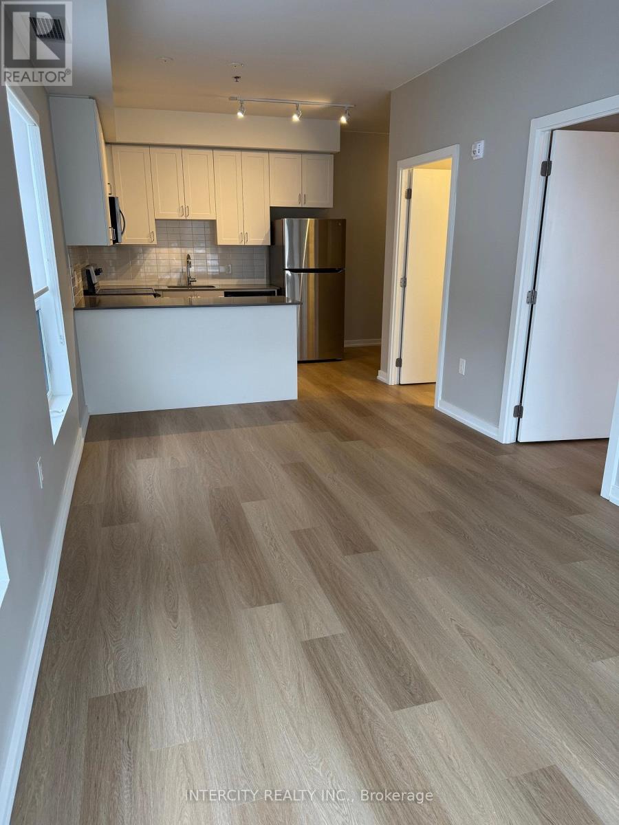 322 - 430 Essa Road, Barrie (Holly), Ontario L4N 9C6 - Photo 5 - S12596206