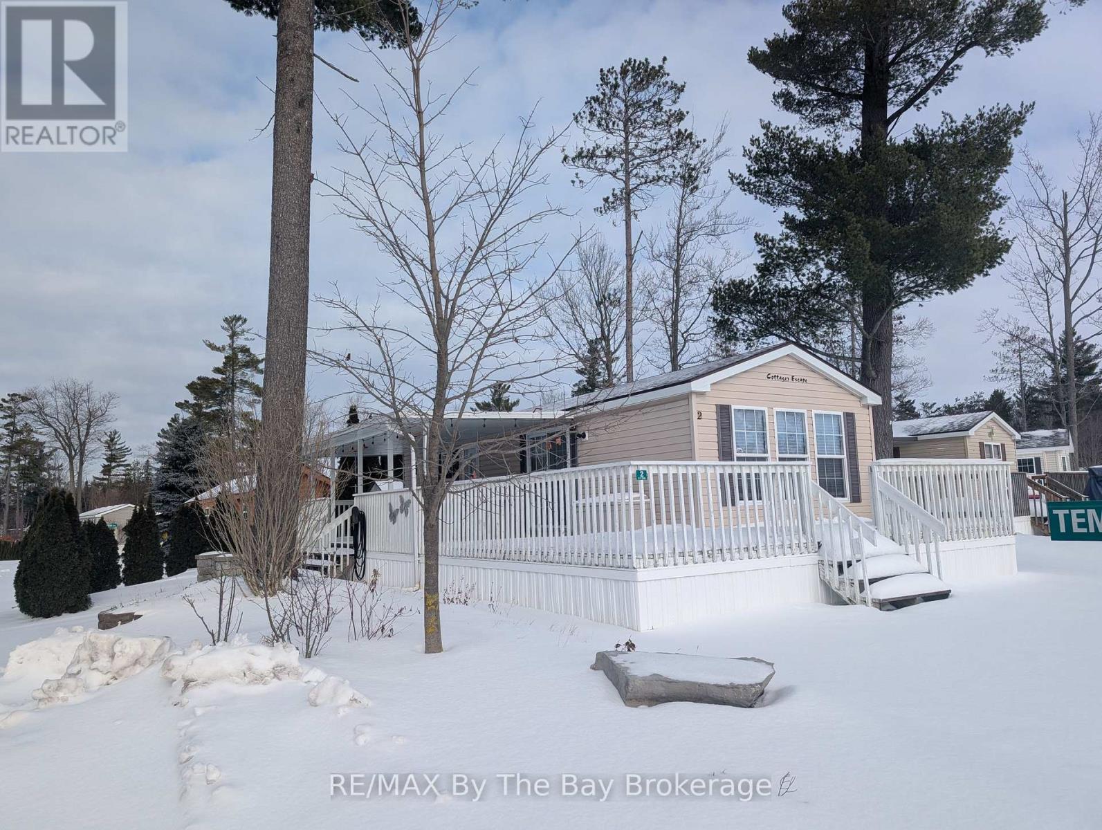 2 White Pines Trail, Wasaga Beach, Ontario  L9Z 1X7 - Photo 1 - S12596254