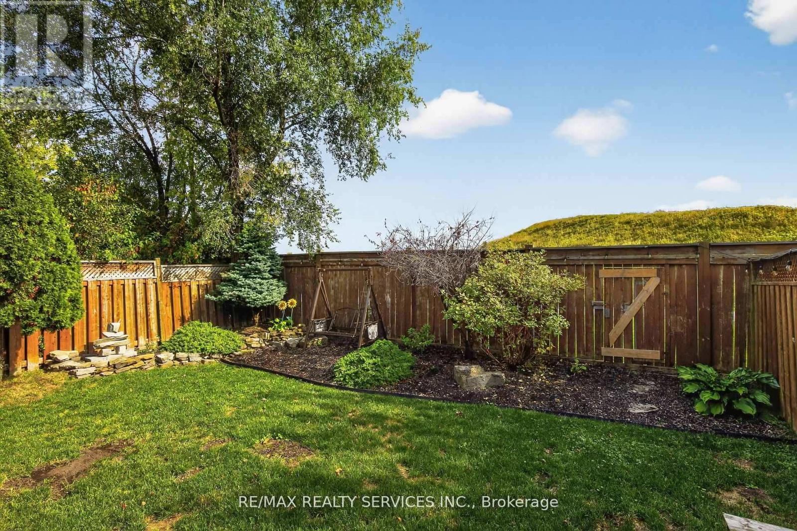 12 Hesketh Court, Caledon, Ontario  L7C 1C6 - Photo 38 - W12596212