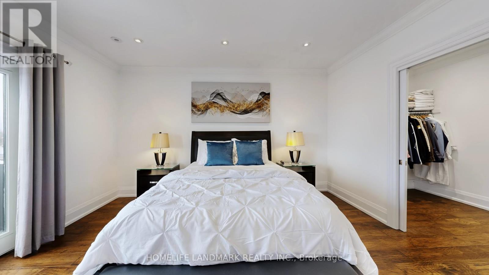 110 Richardson Avenue, Toronto, Ontario  M6M 3S1 - Photo 23 - W12596214