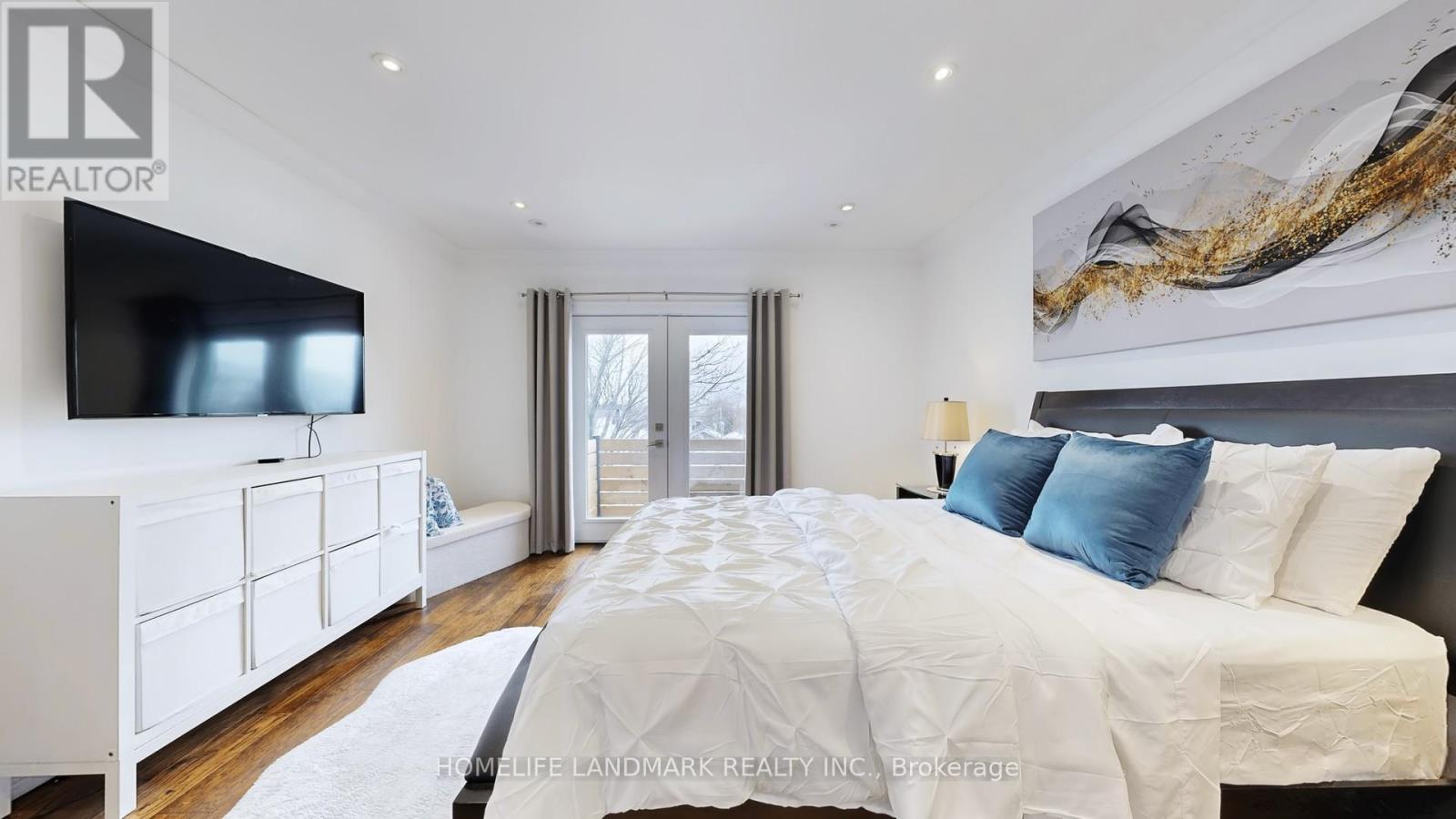 110 Richardson Avenue, Toronto, Ontario  M6M 3S1 - Photo 25 - W12596214