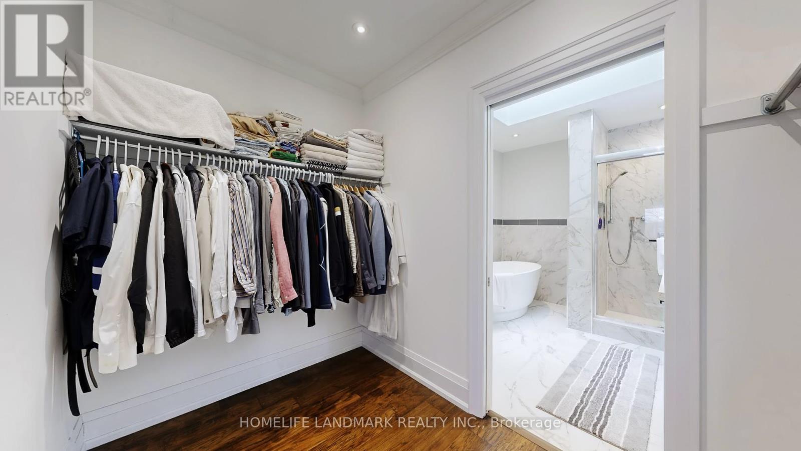 110 Richardson Avenue, Toronto, Ontario  M6M 3S1 - Photo 27 - W12596214