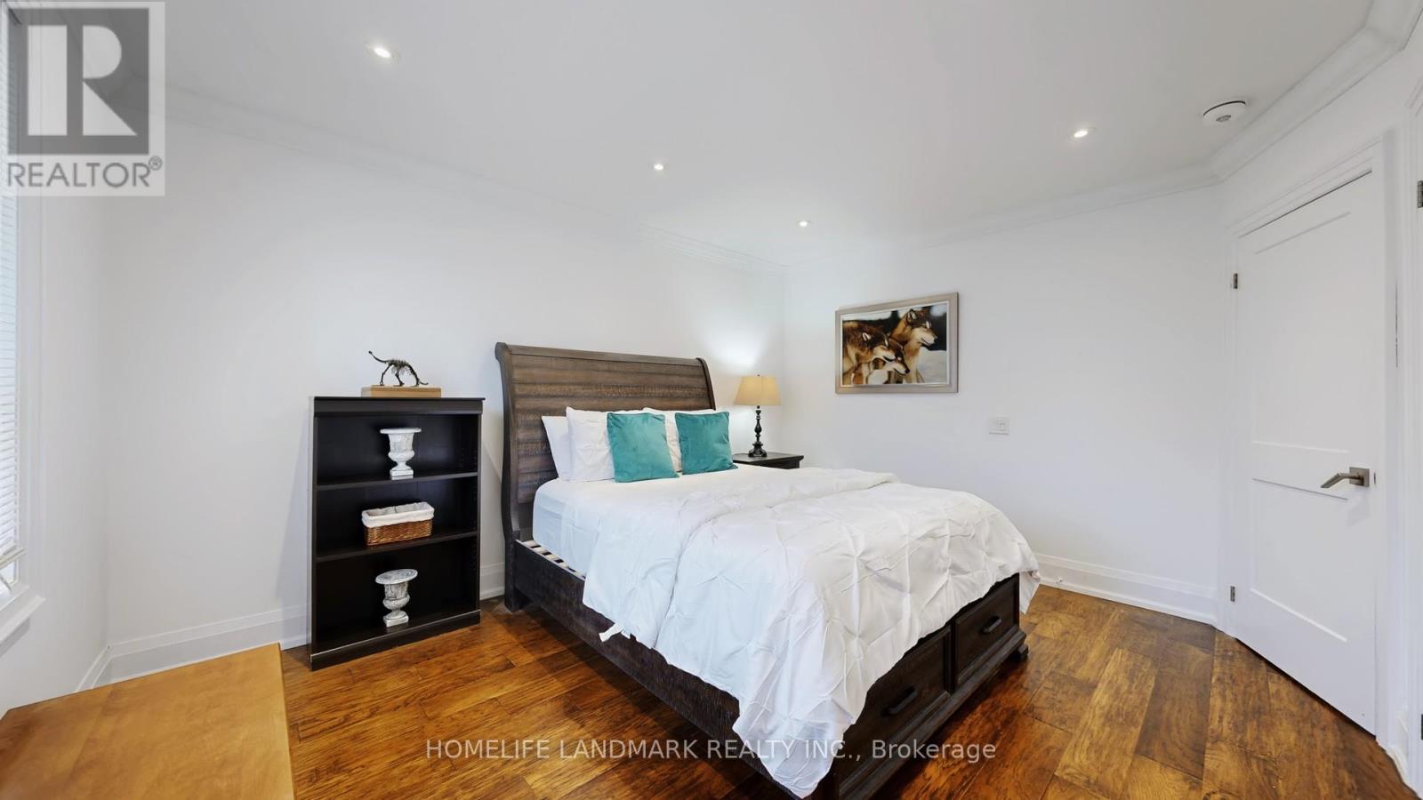 110 Richardson Avenue, Toronto, Ontario  M6M 3S1 - Photo 34 - W12596214