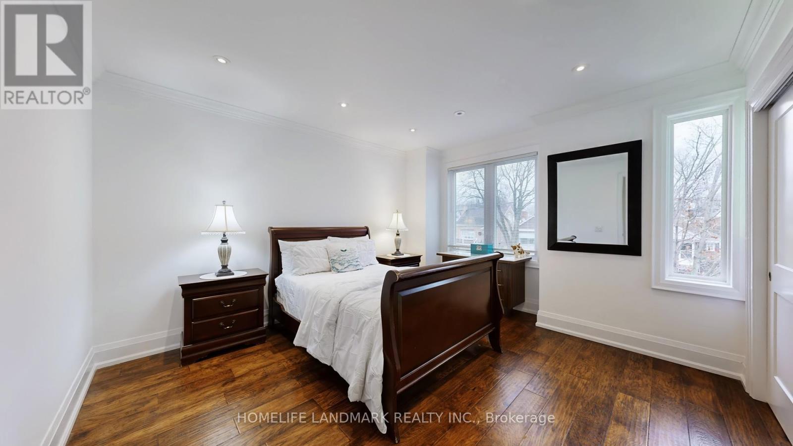 110 Richardson Avenue, Toronto, Ontario  M6M 3S1 - Photo 35 - W12596214