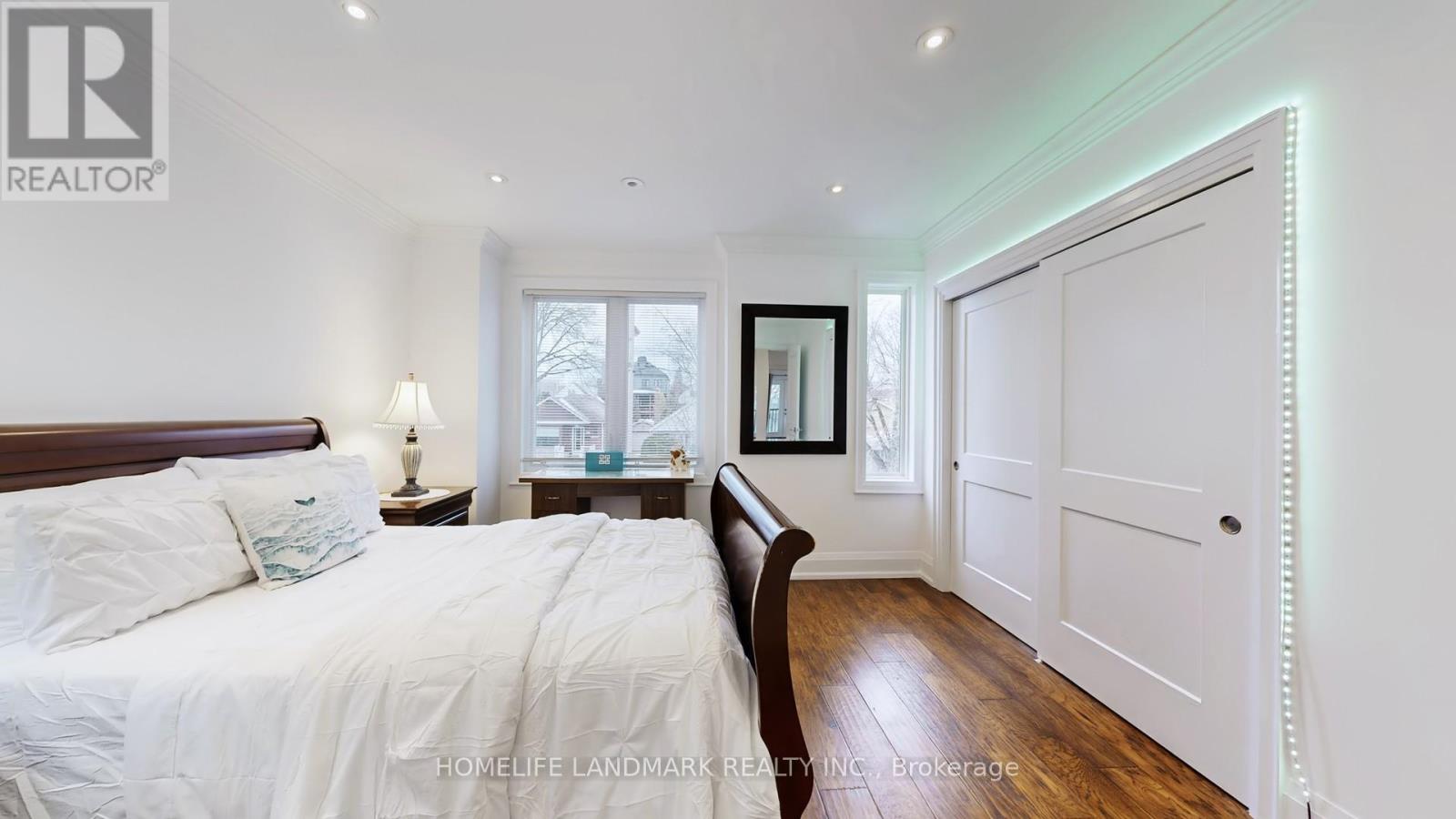 110 Richardson Avenue, Toronto, Ontario  M6M 3S1 - Photo 36 - W12596214