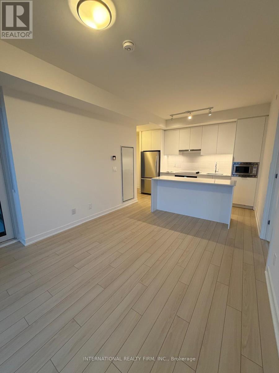 1303 - 3071 Trafalgar Road, Oakville, Ontario  L6H 8C6 - Photo 4 - W12596222