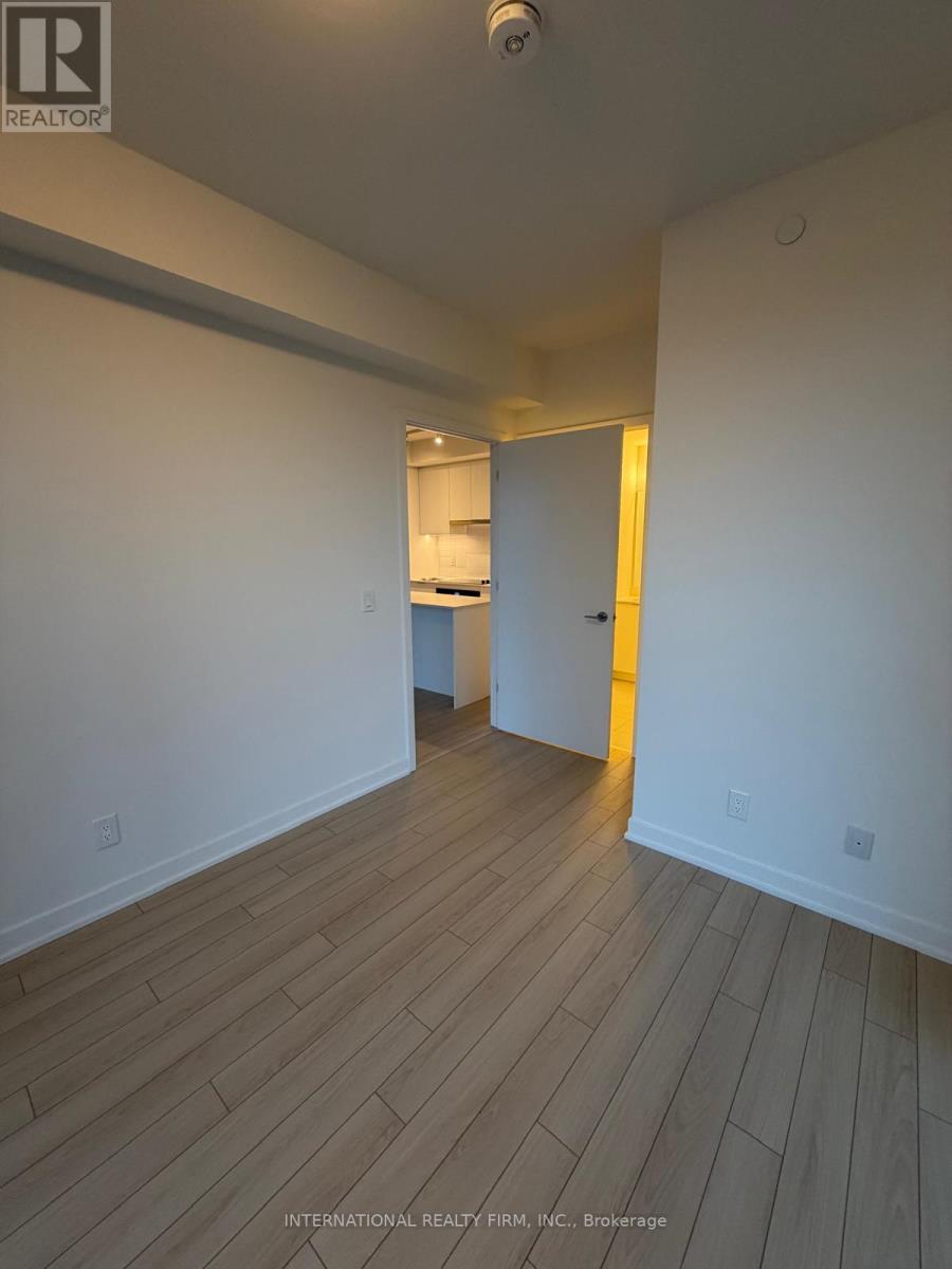 1303 - 3071 Trafalgar Road, Oakville, Ontario  L6H 8C6 - Photo 8 - W12596222